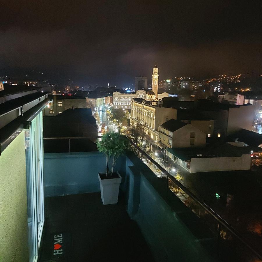 Apartman Pozoriste Penthaus Banja Luka Buitenkant foto