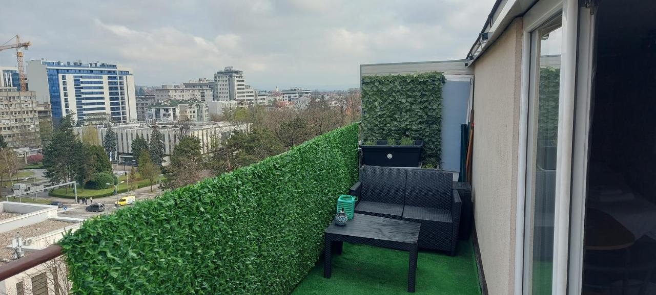Apartman Pozoriste Penthaus Banja Luka Buitenkant foto