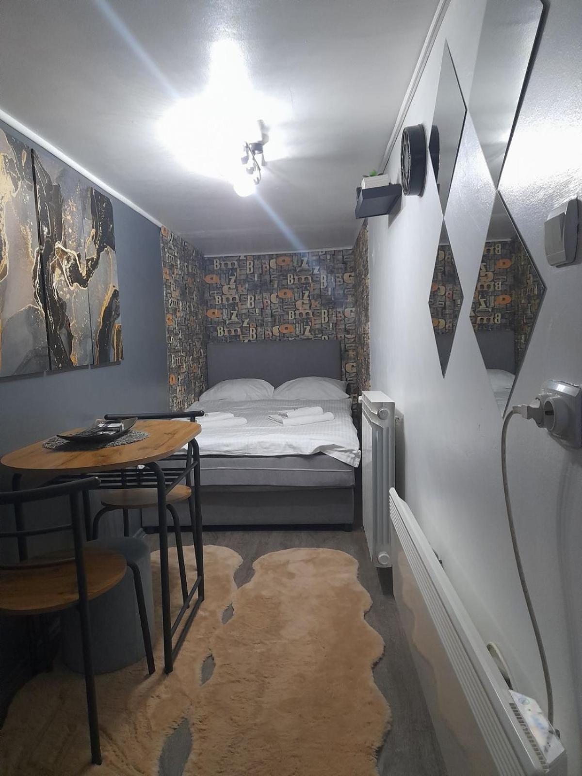 Apartman Pozoriste Penthaus Banja Luka Kamer foto
